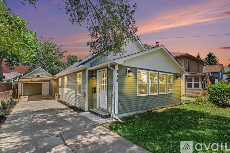 319 Dunham St 3 Beds Single Family Home for Rent - Photo gallery 2