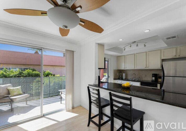 400 North Sunrise Way 2 Beds Condo for Rent - Photo gallery 2