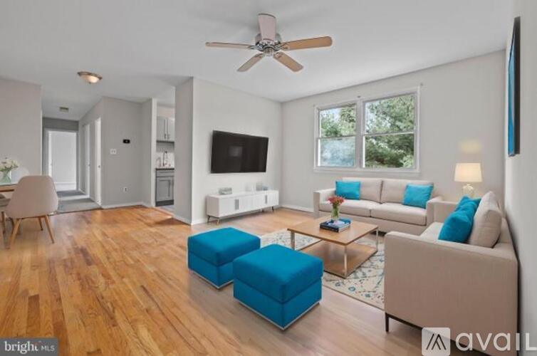 4412 Falls Bridge Drive 2 Beds Condo for Rent - Photo gallery 2