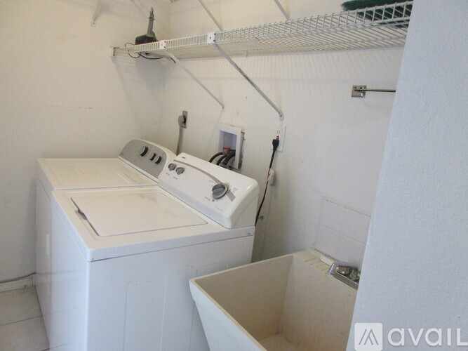463 Gallegos St 3 Beds Apartment for Rent - Photo gallery 3