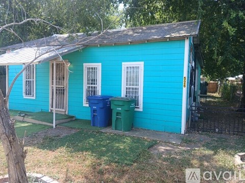 526 Sterling Dr 2 Beds Apartment for Rent