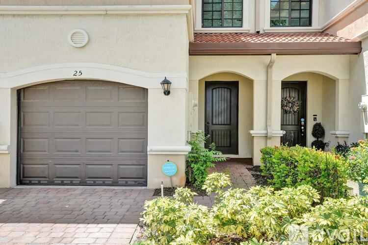 4208 North Dixie Highway 3 Beds Townhouse for Rent - Photo gallery 4