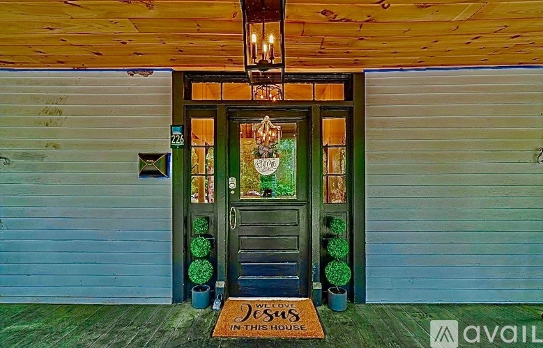 226 Huger St 4 Beds Single Family Home for Rent - Photo gallery 2
