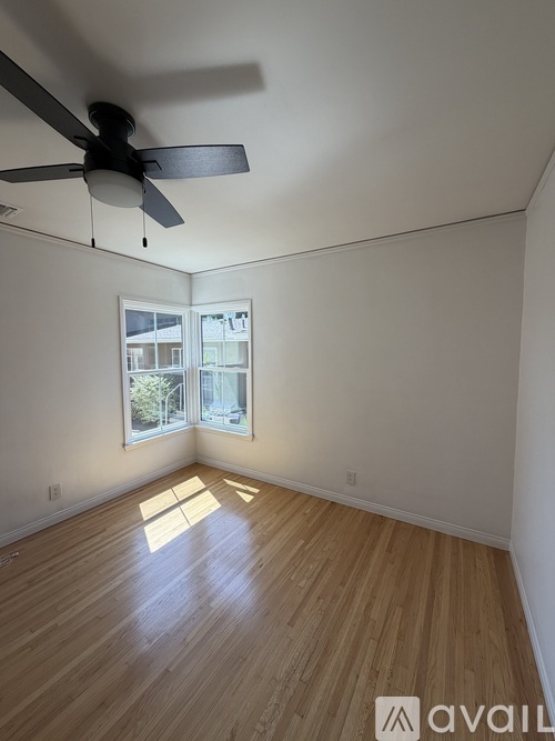 1220 East Glenoaks Boulevard 2 Beds Condo for Rent - Photo gallery 4