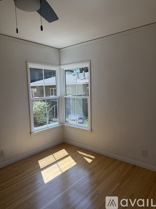 1220 East Glenoaks Boulevard 2 Beds Condo for Rent - Photo gallery 5