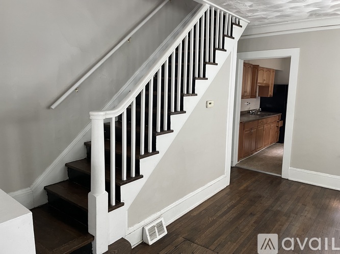 1303 West 106th Street 3 Beds Single Family Home for Rent - Photo gallery 5