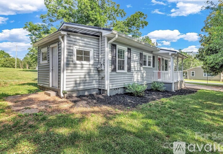 137 J E Morrow Street 3 Beds Single Family Home for Rent - Photo gallery 4