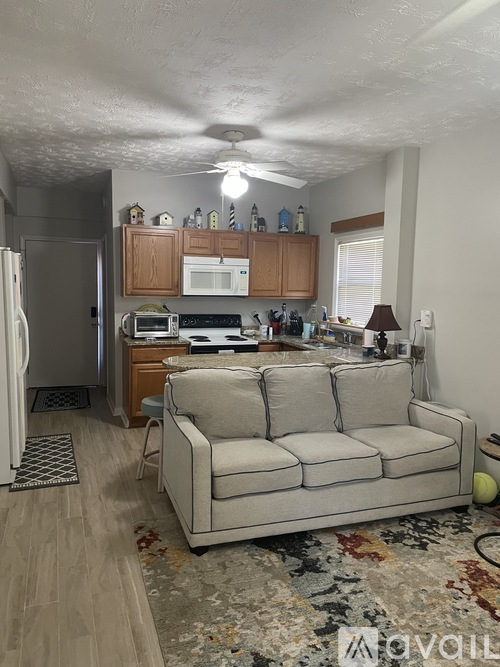 3223 Seacrest Avenue Southwest 1 Apartment for Rent - Photo gallery 2