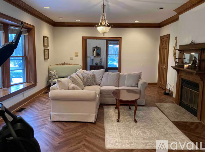 420 N College Ave 2 Beds Single Family Home for Rent - Photo gallery 2
