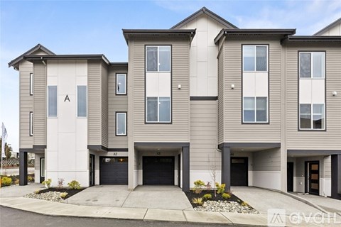 16723 Alderwood Mall Parkway 3 Beds Apartment for Rent