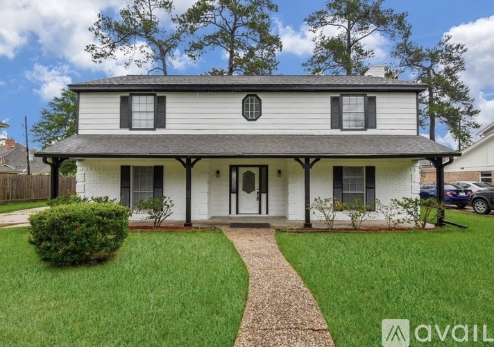15814 Winding Moss Drive 4 Beds Single Family Home for Rent - Photo gallery 1