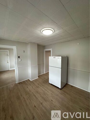 109 Welles St 2 Beds Single Family Home for Rent - Photo gallery 3