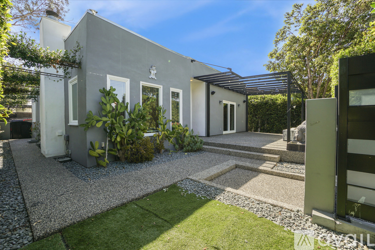 750 N Gardner St 3 Beds Single Family Home for Rent - Photo gallery 1