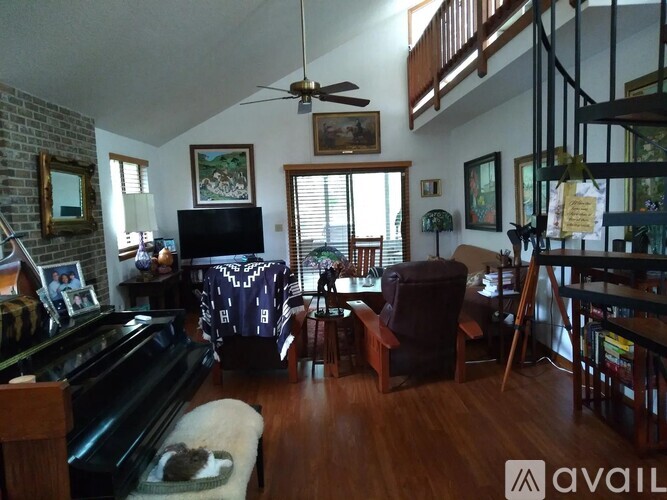 275 Bayridge Court 3 Beds Single Family Home for Rent - Photo gallery 1