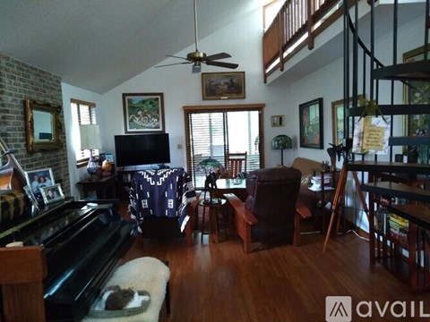 275 Bayridge Court 3 Beds Apartment for Rent
