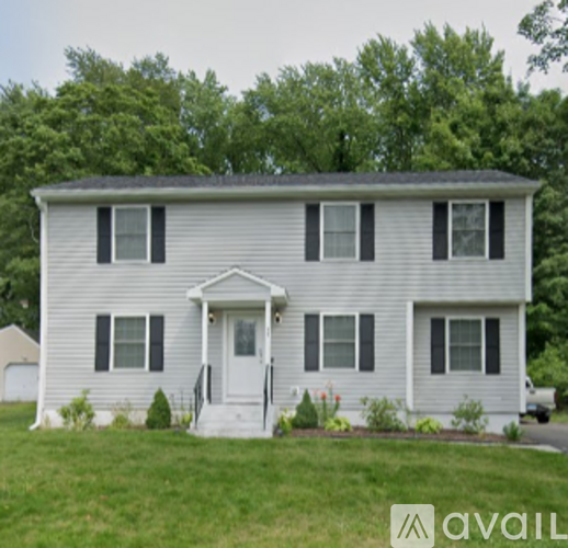 77 Borrmann Road 3 Beds Single Family Home for Rent - Photo gallery 1