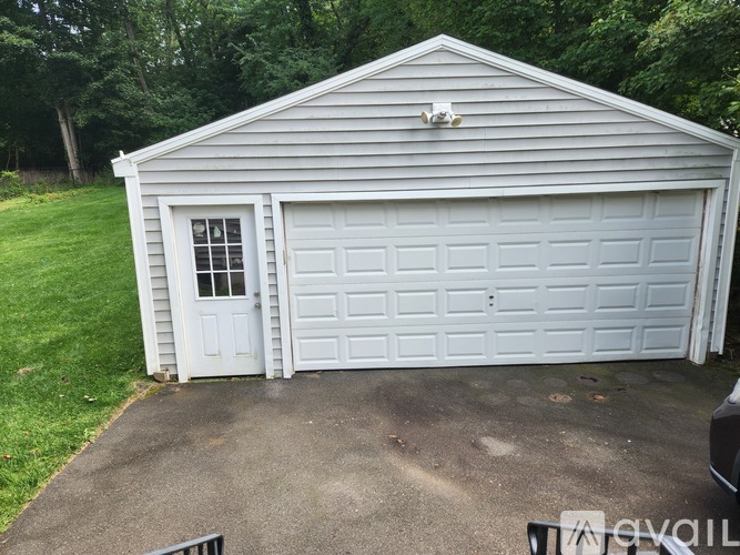 77 Borrmann Road 3 Beds Single Family Home for Rent - Photo gallery 3