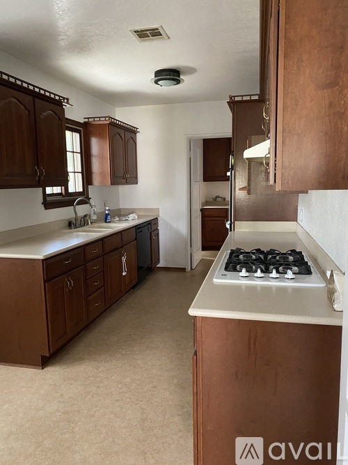15220 Cullen Street 3 Beds Single Family Home for Rent - Photo gallery 2