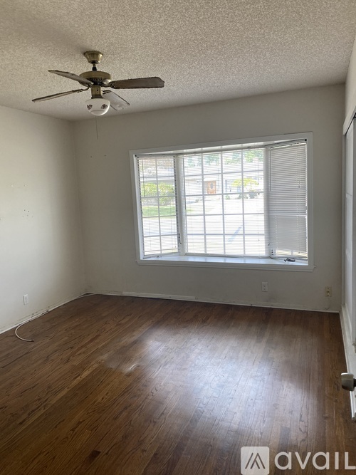 15220 Cullen Street 3 Beds Single Family Home for Rent - Photo gallery 4