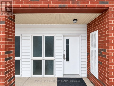102 - 1 CENTER STREET W 2 Beds Apartment for Rent