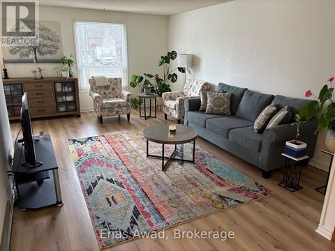 70 CHURCHILL STREET 3 Beds Apartment for Rent