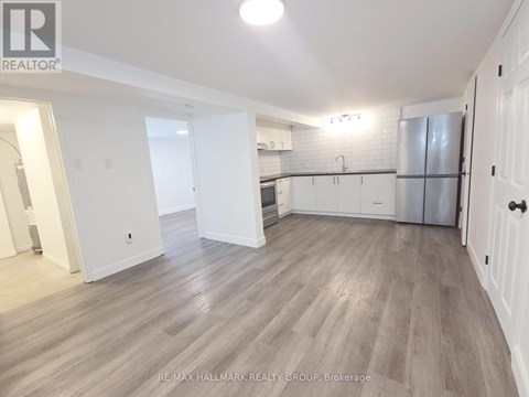 BASEMENT - 677 PRINCIPALE STREET W 2 Beds Apartment for Rent