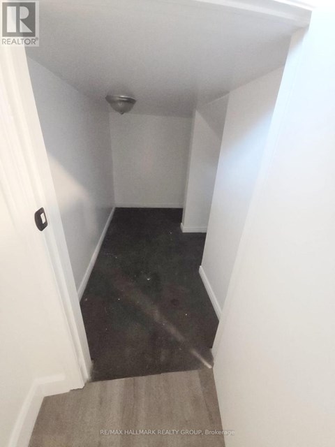 BASEMENT - 677 PRINCIPALE STREET W 2 Beds Apartment for Rent