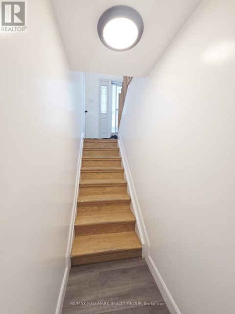 BASEMENT - 677 PRINCIPALE STREET W 2 Beds Apartment for Rent