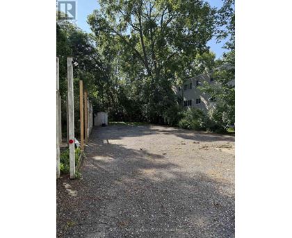 3 - 31 ORCHARD STREET Studio Home, Multifamily, Triplex for Rent - Photo gallery 2