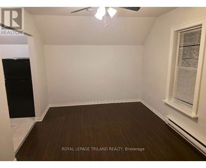 3 - 31 ORCHARD STREET Studio Home, Multifamily, Triplex for Rent - Photo gallery 5