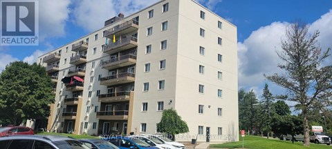 602 - 5 AVON ROAD 2 Beds Apartment for Rent