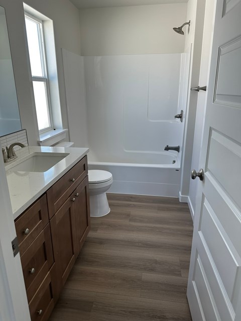 107 Luli St. 3 Beds Apartment for Rent