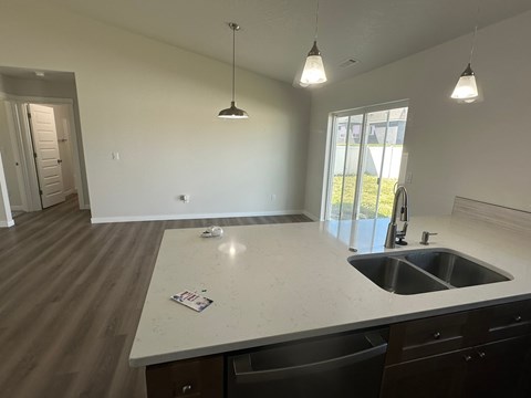 109 Luli St. 3 Beds Apartment for Rent