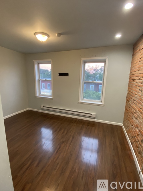 2143 North 29th Street 1 Apartment for Rent - Photo gallery 4