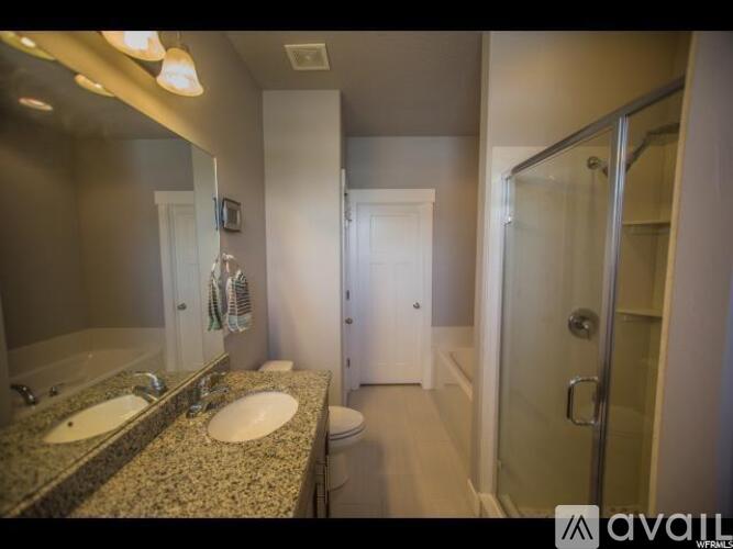7176 Beamon Street 3 Beds Townhouse for Rent - Photo gallery 3
