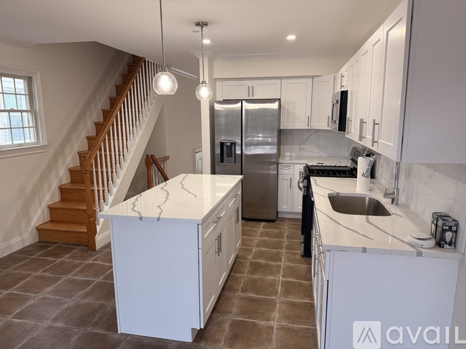 44 Wiman Pl 4 Beds Apartment for Rent - Photo gallery 4