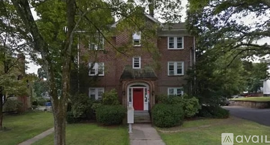 56 High Street 1 Apartment for Rent - Photo gallery 1