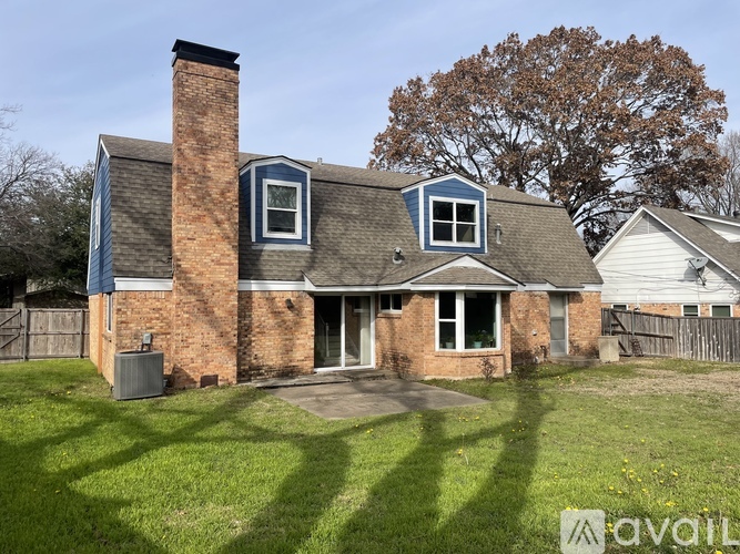 12252 Chapelview Dr 4 Beds Apartment for Rent - Photo gallery 2