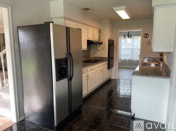 12252 Chapelview Dr 4 Beds Apartment for Rent - Photo gallery 3