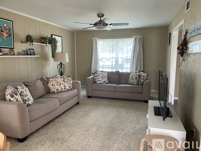 12252 Chapelview Dr 4 Beds Apartment for Rent - Photo gallery 5
