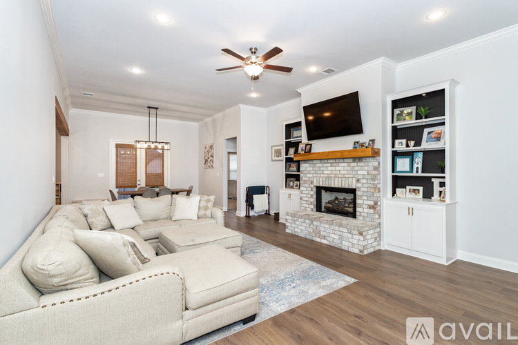 13330 Belle Prairie Dr 4 Beds Single Family Home for Rent - Photo gallery 3