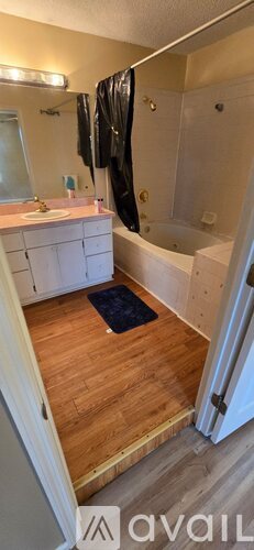 302 Johnson St 4 Beds Single Family Home for Rent - Photo gallery 4
