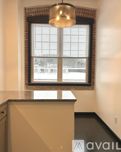 24 Beacon St 1 Apartment for Rent - Photo gallery 4