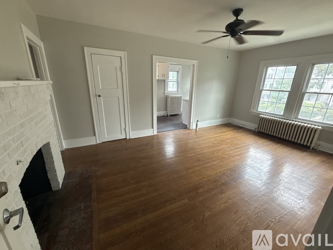 90 South Pine Avenue 2 Beds Apartment for Rent - Photo gallery 1