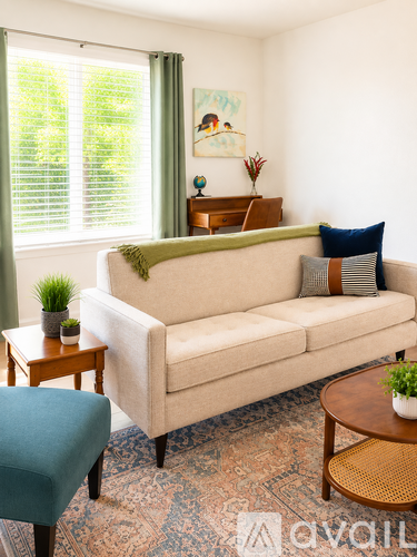 1795 W 28th St 3 Beds Single Family Home for Rent - Photo gallery 4