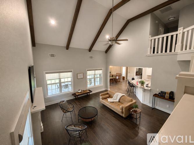 1002 Charing Cross 4 Beds Single Family Home for Rent - Photo gallery 4