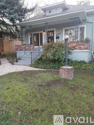 391 Beach St 3 Beds Apartment for Rent