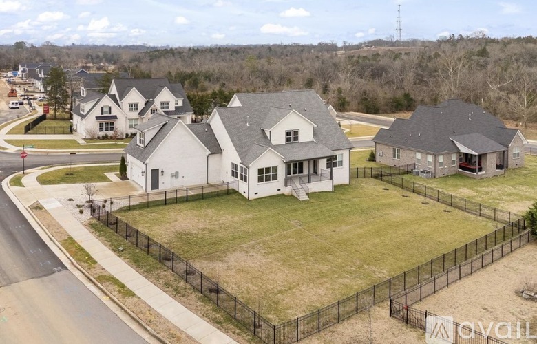 805 Regimental Drive 5 Beds Single Family Home for Rent - Photo gallery 2