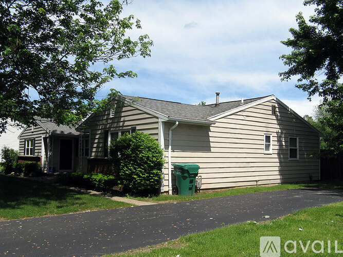 33 Teakwood Ln 2 Beds Townhouse for Rent - Photo gallery 2