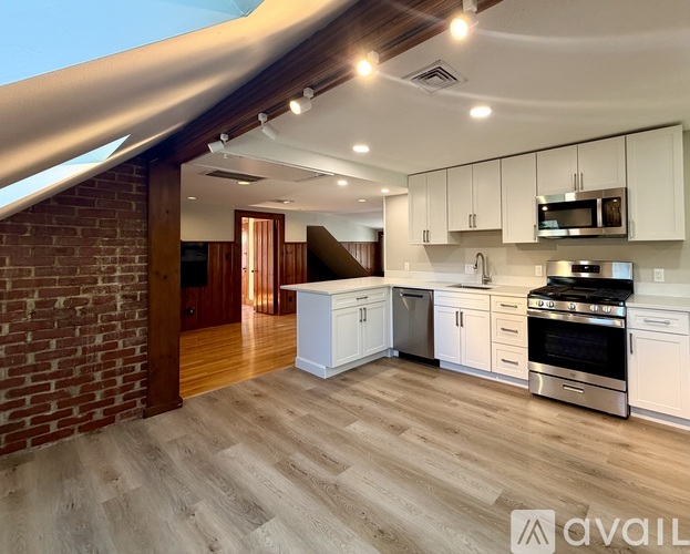 7 Lovejoy Street 1 Apartment for Rent - Photo gallery 4